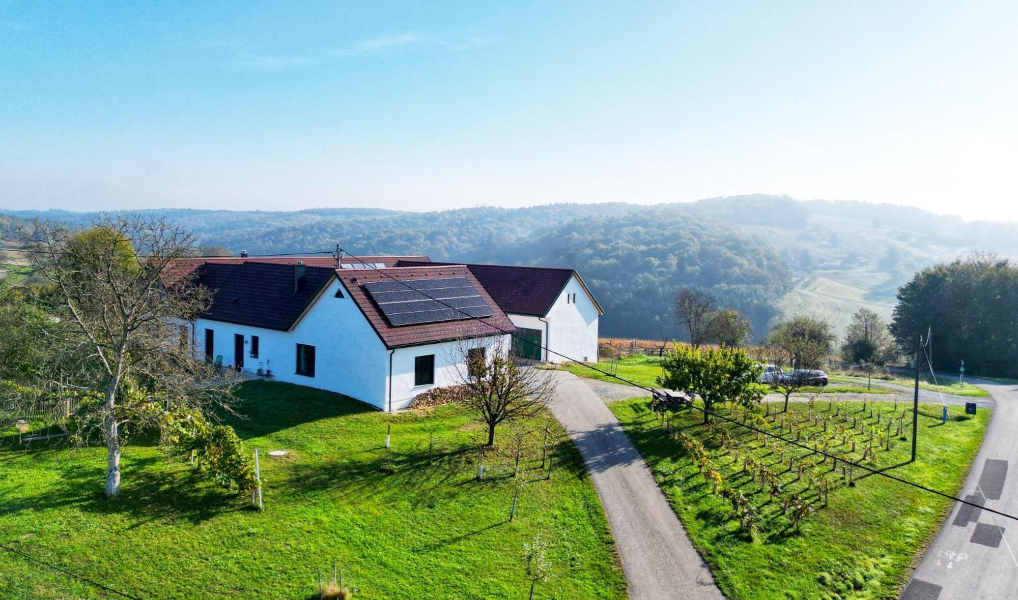 Kaeferberghof Im Burgenland, Komfortzimmer Mit Fruehstueck, Bed & Breakfast, Urlaub Am Bauernhof Eltendorf Luaran gambar