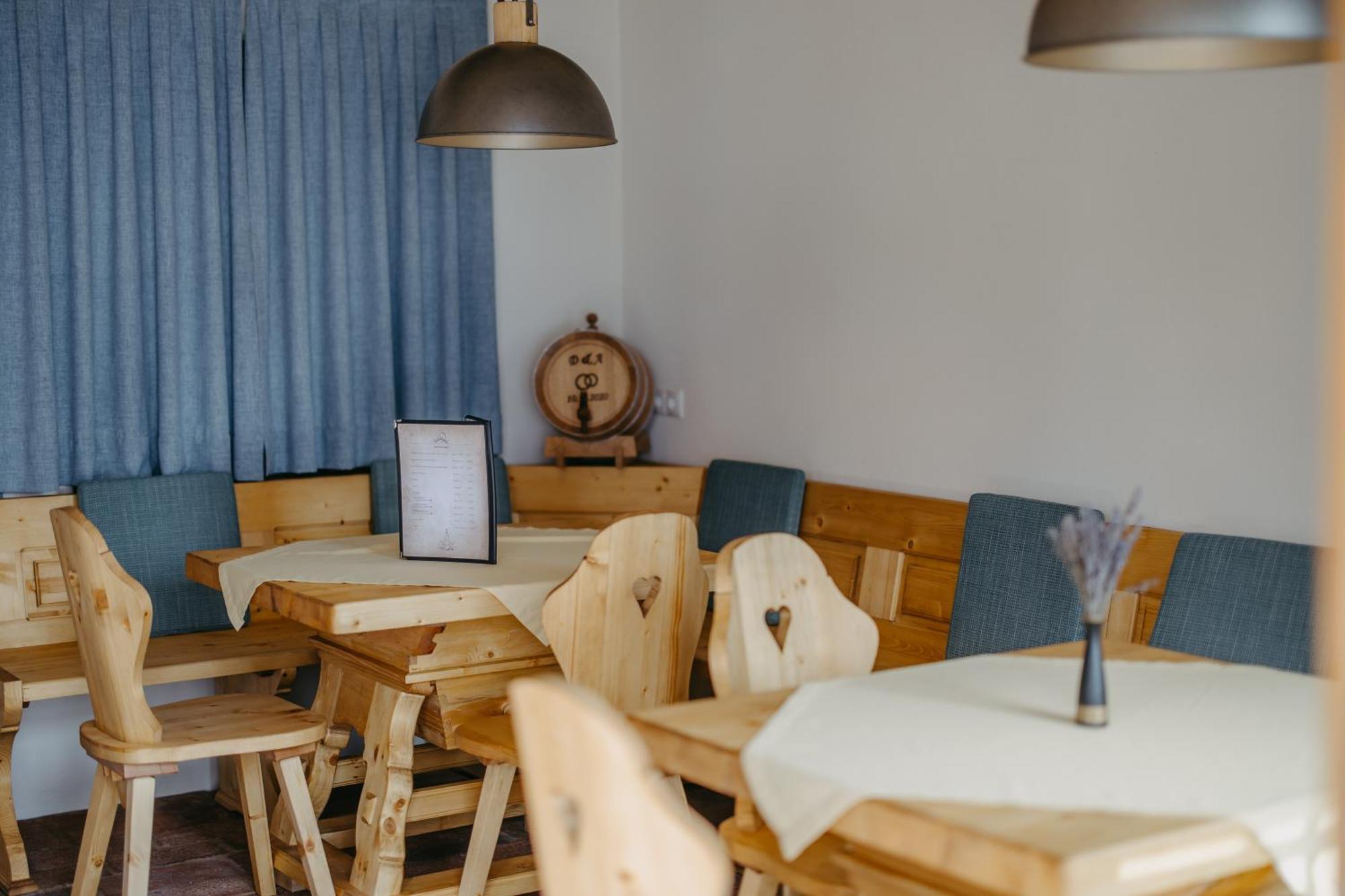 Kaeferberghof Im Burgenland, Komfortzimmer Mit Fruehstueck, Bed & Breakfast, Urlaub Am Bauernhof Eltendorf Luaran gambar